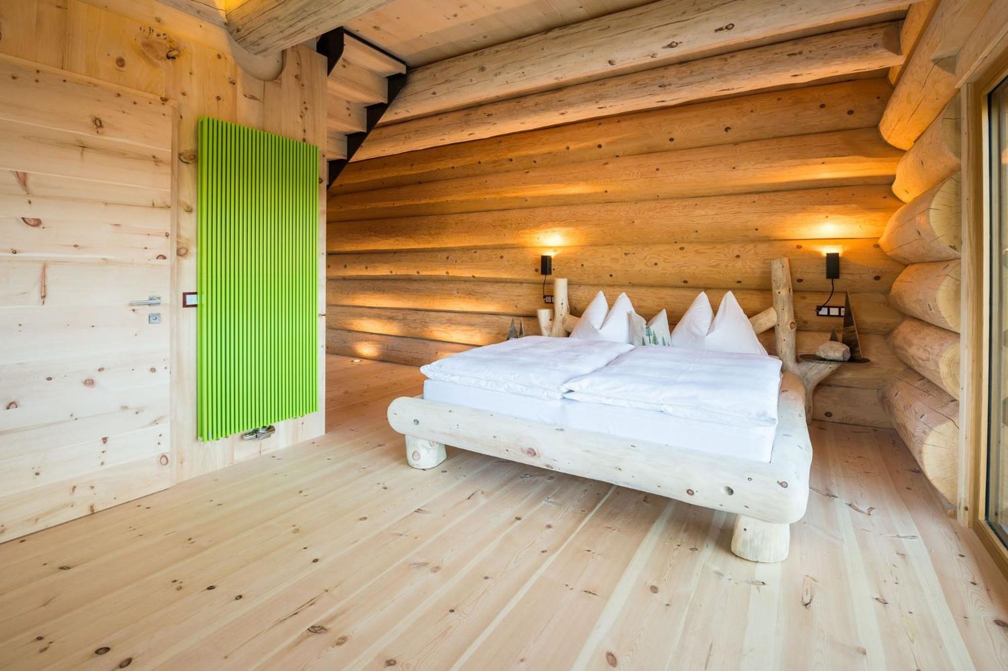 Pradell Hotel 3*